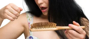 Почему волосы падают и можно ли бороться с этим без визита к врачу?